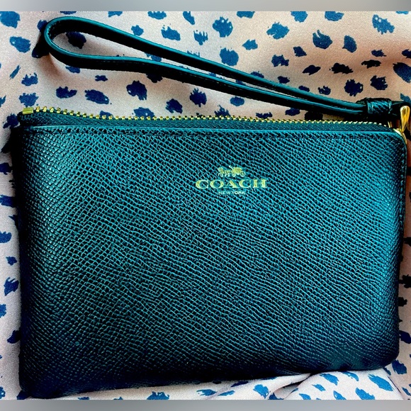 Coach Handbags - Coach wristlet - great condition!